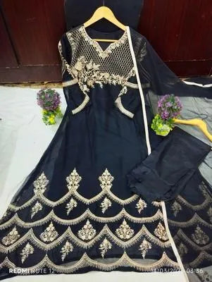 3 Pcs Women's Stitched Chiffon Embroidered Maxi Suit