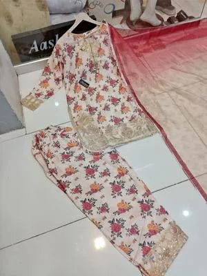 3 Pcs Women's Stitched Crinkle Chiffon Printed Suit