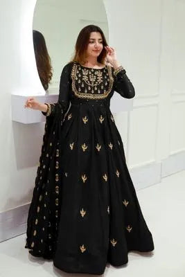3 Pcs Women's Stitched Chiffon Hand Work Maxi Suit