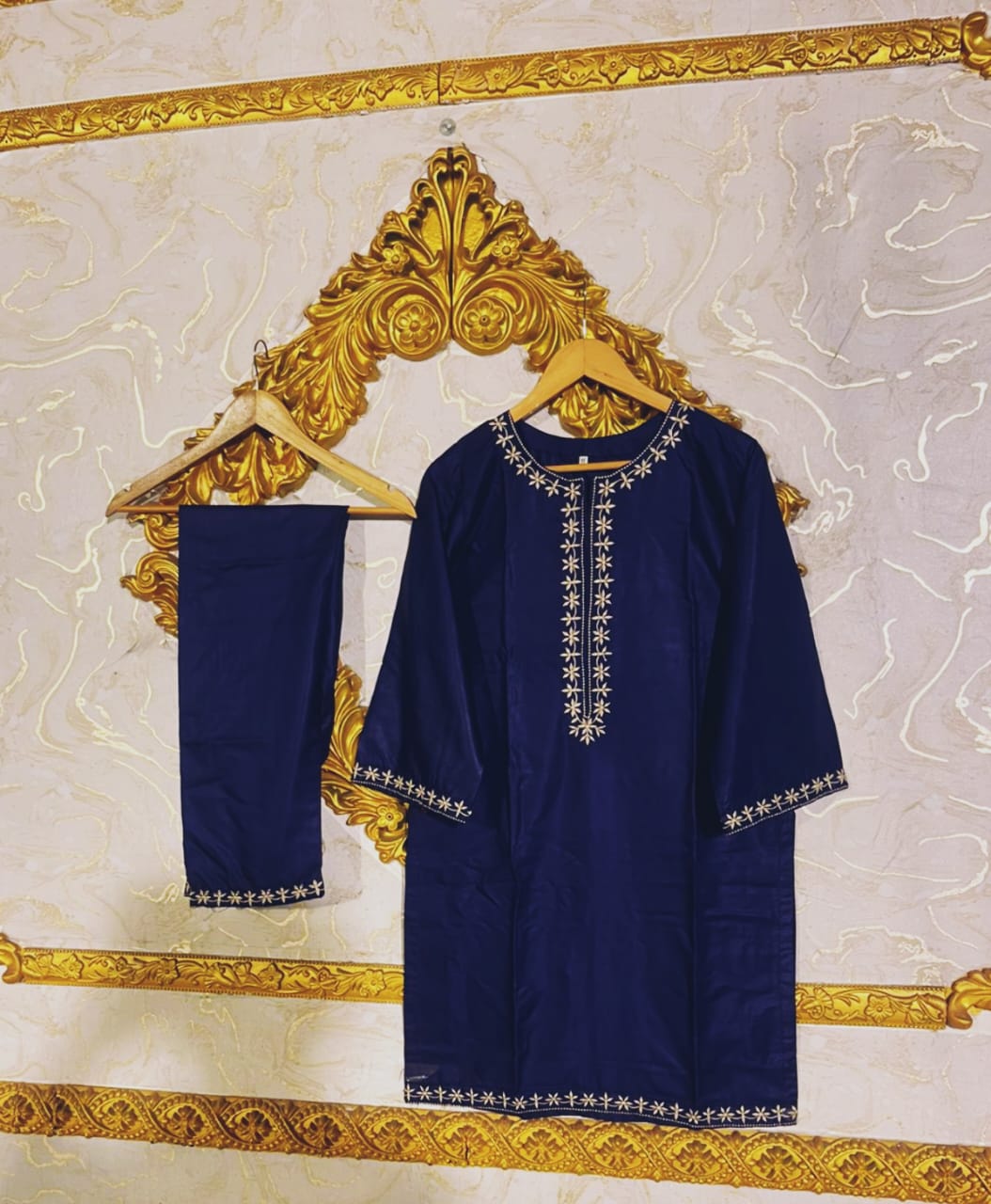 2pcs Stitched Suits 2 Pcs Elegant Women's Stitched Embroidered Linen Shirt And Trouser - black, Medium