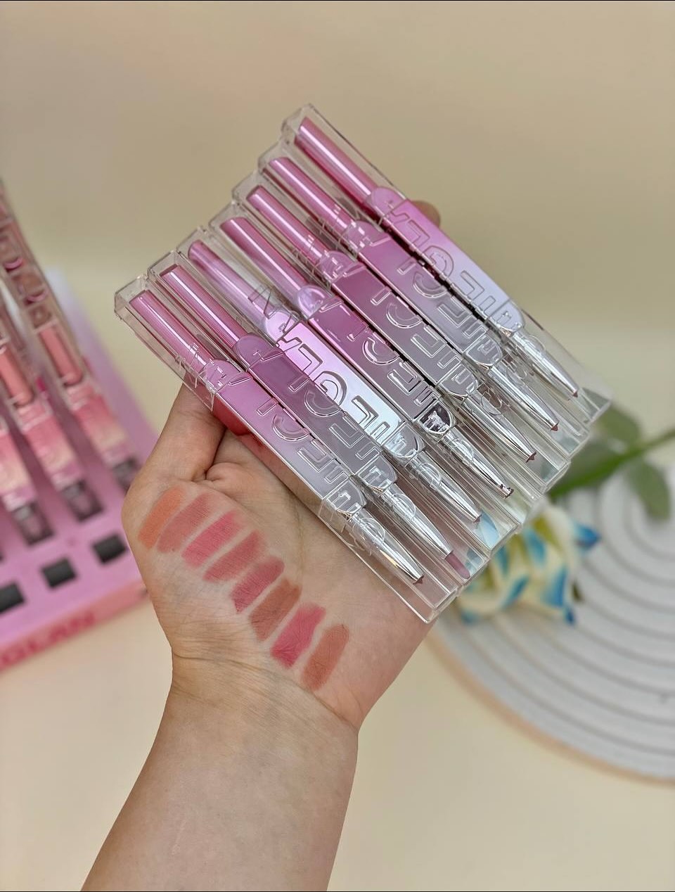 Sighelan 2 In 1 Lipstick And Lip Liner Providing Smooth Application Rich Color Comfortable Use - Shades of Nude