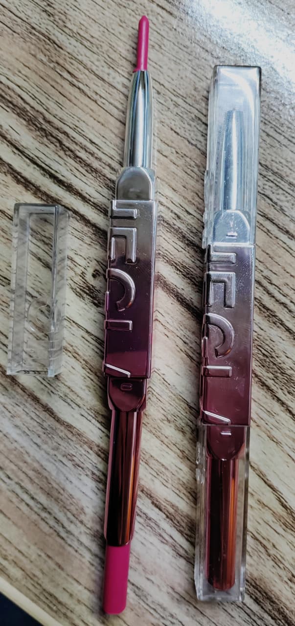 Sighelan 2 In 1 Lipstick And Lip Liner Providing Smooth Application Rich Color Comfortable Use - Shades of Nude