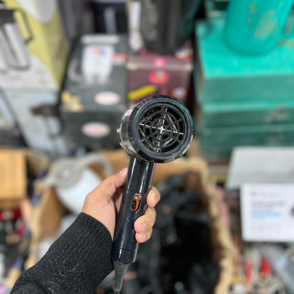 REMINGTON Hair Dryer RE-669 | 1200W | 2 Heat-Speed Settings | Fast Dry | Hot & Cold Wind