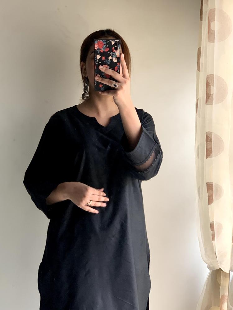 2 Pcs Women's Stitched Cotton Lawn Lace Work Shirt And Trouser