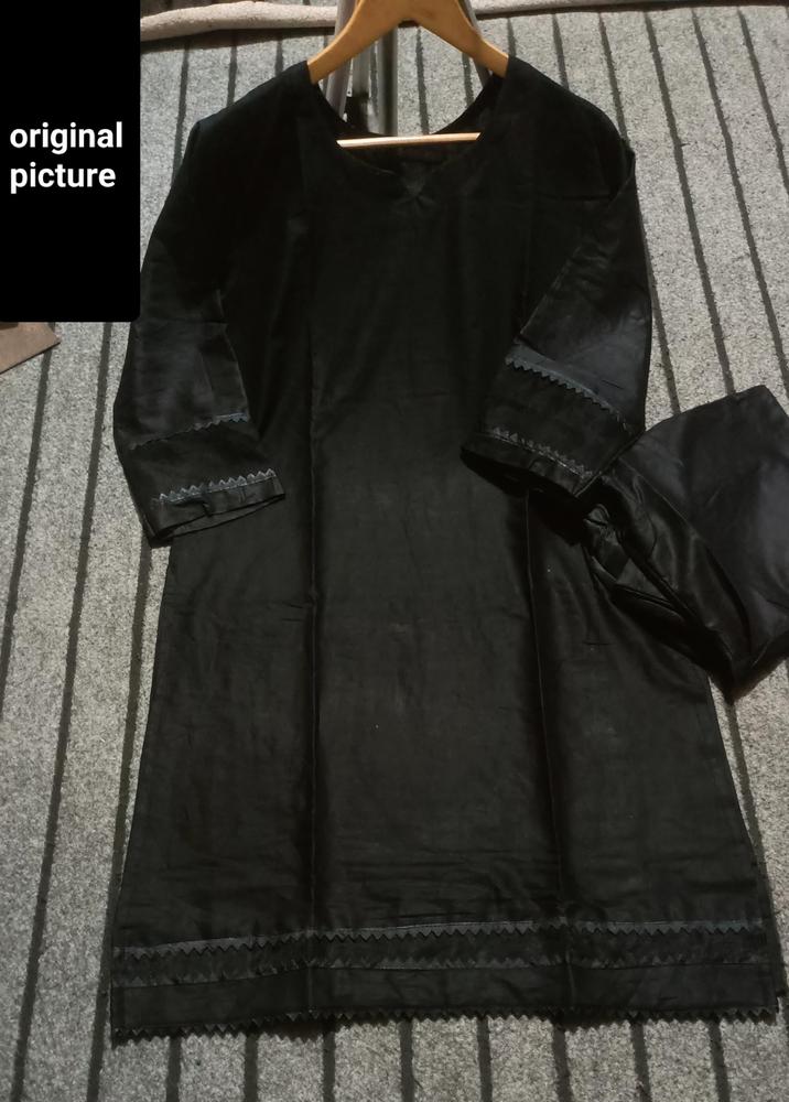 2 Pcs Women's Stitched Cotton Lawn Lace Work Shirt And Trouser